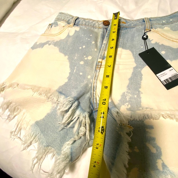 BNWT ONE TEASPOON high waist BONITA denim shorts size 30 - Picture 3 of 6